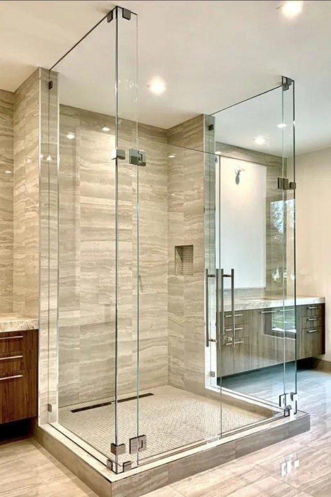 Mẫu phòng tắm kính vuông góc 90 độ kiểu dáng sang trọng